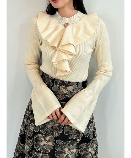 dazzlin（ダズリン）の「ジャボフレアスリーブニットトップス（ニット/セーター・レディース・アイボリー/ブラック/ブラウン・FREE）」の2枚目の写真