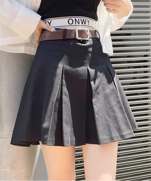 one way(ワンウェイ)の「ベルト付きプリーツスカパン(スカート・レディース・グレー/ダークグレー/ブラック/ベージュ・FREE)」の2枚目の写真