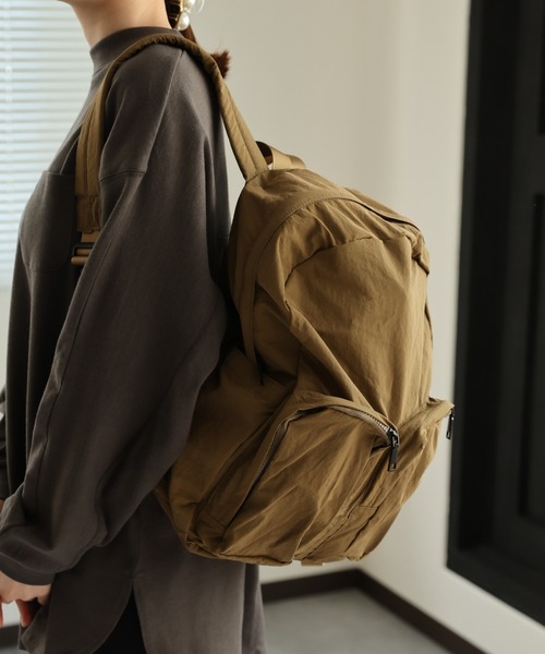 sakishimatokyo(サキシマトーキョー)の「ダブルポケットバックパック(バックパック/リュック・レディース・ブラック/カーキ/アイボリー・FREE)」の11枚目の写真