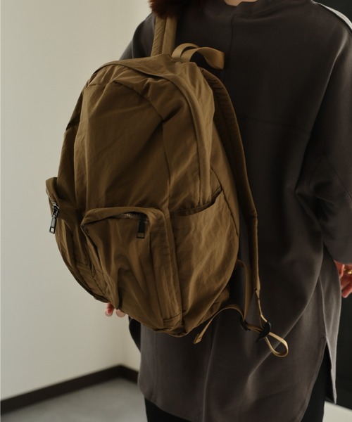 sakishimatokyo(サキシマトーキョー)の「ダブルポケットバックパック(バックパック/リュック・レディース・ブラック/カーキ/アイボリー・FREE)」の14枚目の写真