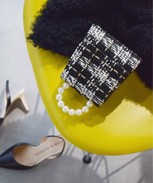 PICCIN(ピッチン)の「パールハンドルツイードミニバッグ(ショルダーバッグ・レディース・ピンク/ベージュ/ブラック・FREE)」の2枚目の写真