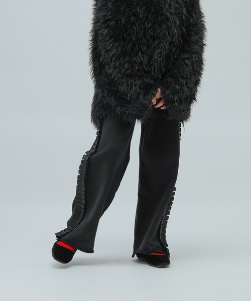 LOWRYS FARM（ローリーズファーム）の「サイドフリルカットパンツ　 981562（スウェットパンツ・キッズ・ブラック/グレー・150cm/160cm）」の6枚目の写真