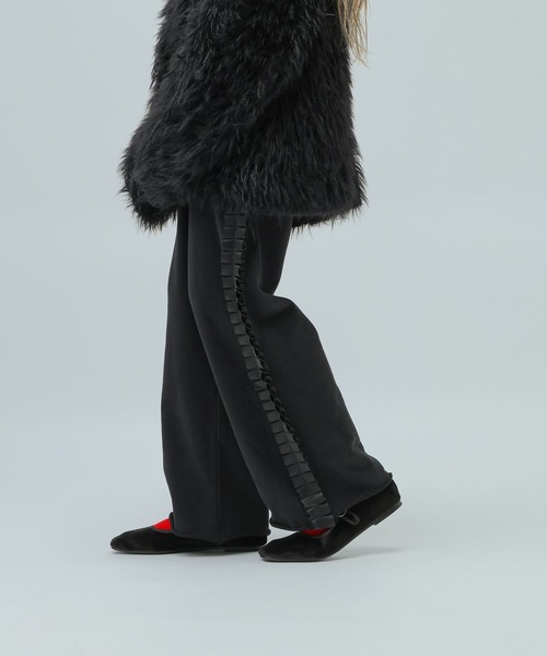 LOWRYS FARM（ローリーズファーム）の「サイドフリルカットパンツ　 981562（スウェットパンツ・キッズ・ブラック/グレー・150cm/160cm）」の7枚目の写真