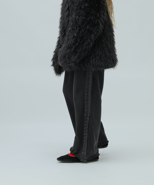 LOWRYS FARM（ローリーズファーム）の「サイドフリルカットパンツ　 981562（スウェットパンツ・キッズ・ブラック/グレー・150cm/160cm）」の8枚目の写真