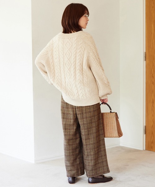 Viola e Viola(ヴィオラエヴィオラ)の「ゆるストレートチェックパンツ(その他パンツ・レディース・ブラック/ブラウン・LL/M/3L/L)」の6枚目の写真