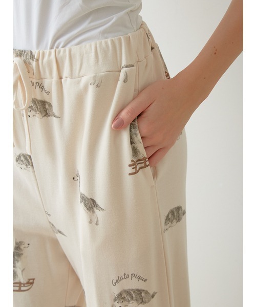 gelato pique（ジェラートピケ）の「ハスキー柄ロングパンツ（ルーム