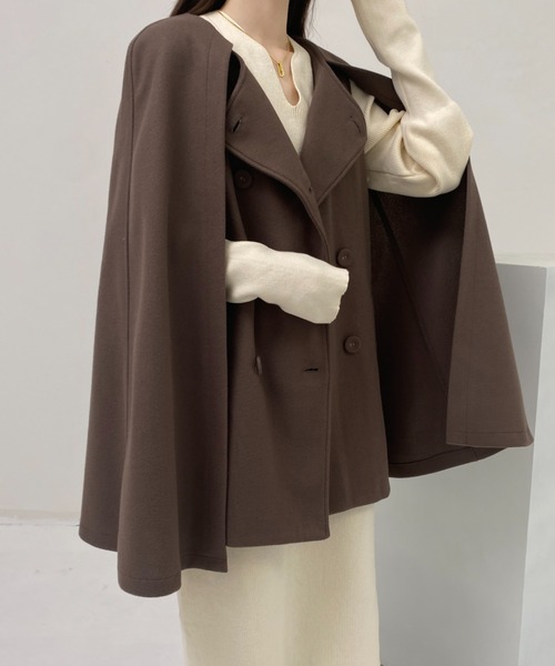 ABITOKYO（アビトーキョー）の「ダブルボタンケープフレアポンチョコート（ポンチョ・レディース・モカ/ベージュ/ブラック/ブラック系その他/ブラウン系その他・M/L）」の19枚目の写真