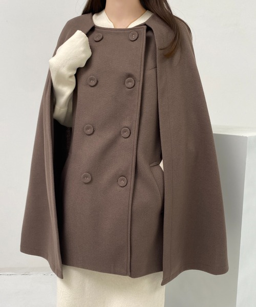ABITOKYO（アビトーキョー）の「ダブルボタンケープフレアポンチョコート（ポンチョ・レディース・モカ/ベージュ/ブラック/ブラック系その他/ブラウン系その他・M/L）」の21枚目の写真
