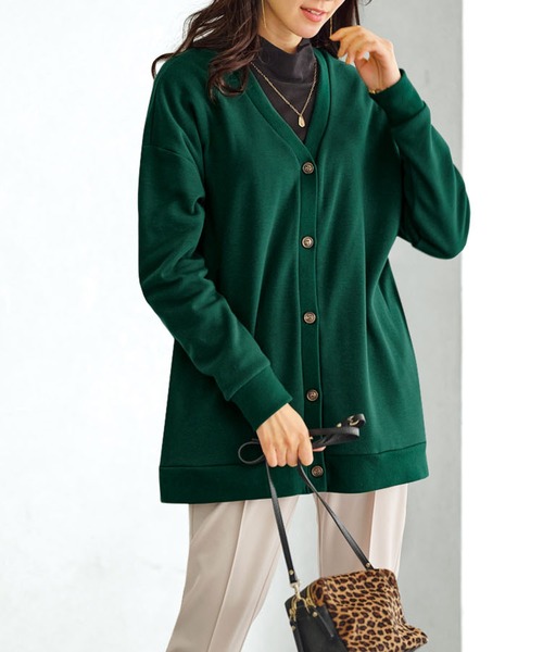 BELLUNA PLUS(ベルーナ)の「裏ファー素材前ボタンデザインカーディガン(Tシャツ/カットソー・レディース・レッド/グリーン/イエロー/チャコール・MEDIUM/LARGE/X-LARGE)」の3枚目の写真