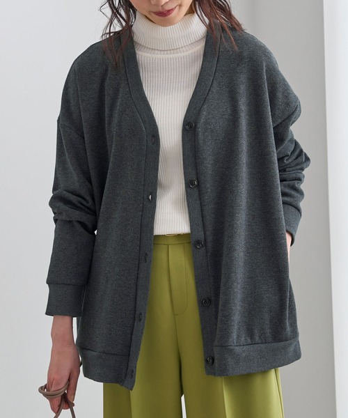 BELLUNA PLUS(ベルーナ)の「裏ファー素材前ボタンデザインカーディガン(Tシャツ/カットソー・レディース・レッド/グリーン/イエロー/チャコール・MEDIUM/LARGE/X-LARGE)」の2枚目の写真
