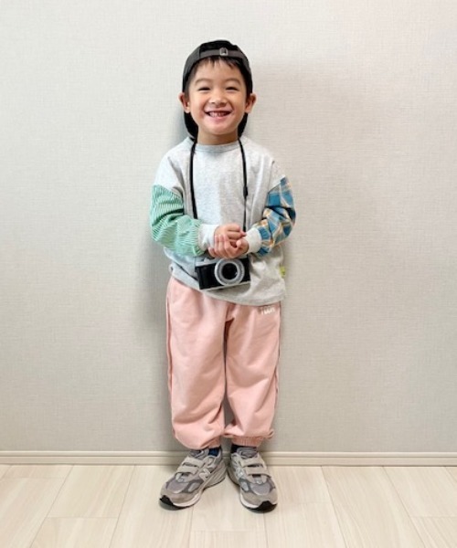 MAKE YOUR DAY（メイクユアデイ）の「チェックとストライプの袖の長袖Tシャツ■80～140cm（Tシャツ/カットソー・キッズ・グレー/オフホワイト・100/80/110/120/90/140/130）」の7枚目の写真