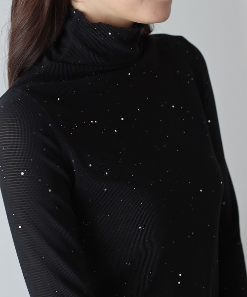 BLUEEAST（ブルーイースト）の「ラメシアートップス（Tシャツ/カットソー・レディース・ベージュ/ホワイト/ブラウン/ブラック・MEDIUM）」の2枚目の写真