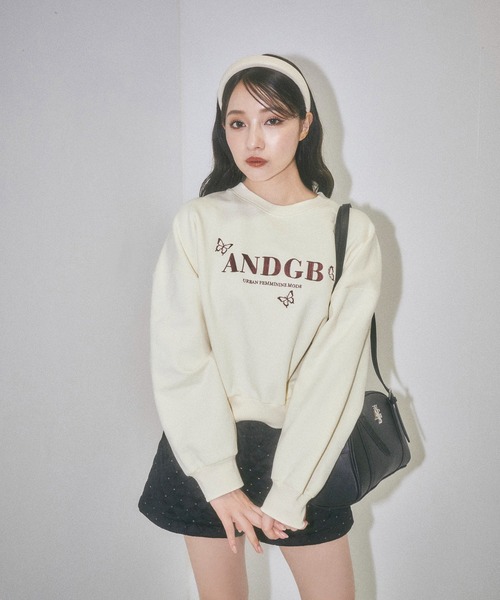 ANDGEEBEE（アンジービー）の「バタフライロゴ裏起毛スウェット（スウェット・レディース・アイボリー/ブルー・FREE）」の4枚目の写真