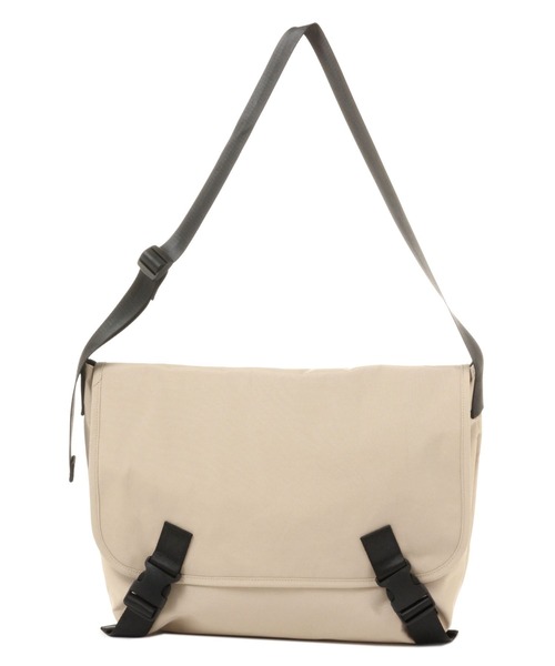 LAKOLE（ラコレ）の「ラージメッセンジャーBAG / 991660（メッセンジャーバッグ・メンズ・ブラック/ベージュ・FREE）」の6枚目の写真