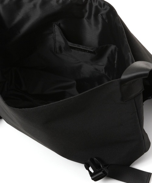 LAKOLE（ラコレ）の「ラージメッセンジャーBAG / 991660（メッセンジャーバッグ・メンズ・ブラック/ベージュ・FREE）」の13枚目の写真