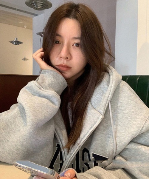 B.I.D.（ビーアイディー）の「オーバーサイズパーカー/BIGサイズ/ユニセックス/PARADISE（MA）（パーカー・レディース・グレー/ベージュ・FREE）」の10枚目の写真