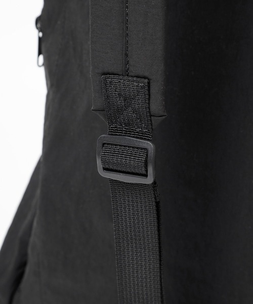 LEPSIM(レプシィム)の「ナイロンドロストワンショルダー 103812(ショルダーバッグ・レディース・アイボリー/ブラック/シルバー・ONE SIZE)」の17枚目の写真