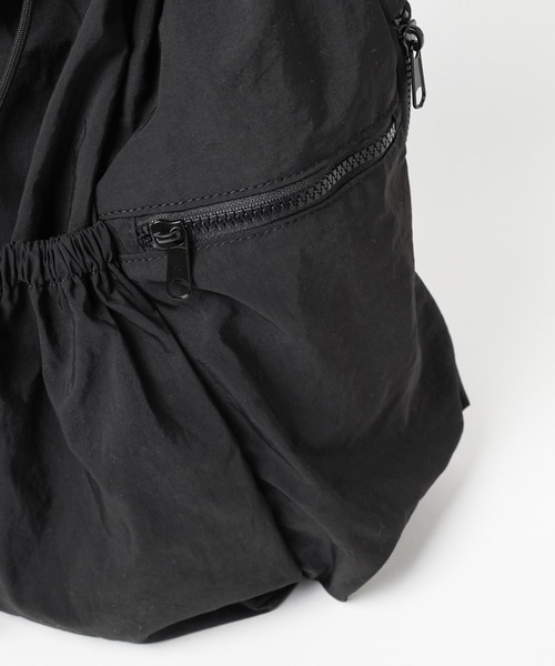 LEPSIM(レプシィム)の「ナイロンドロストワンショルダー 103812(ショルダーバッグ・レディース・アイボリー/ブラック/シルバー・ONE SIZE)」の14枚目の写真