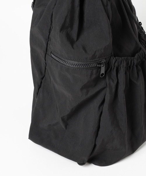 LEPSIM(レプシィム)の「ナイロンドロストワンショルダー 103812(ショルダーバッグ・レディース・アイボリー/ブラック/シルバー・ONE SIZE)」の10枚目の写真