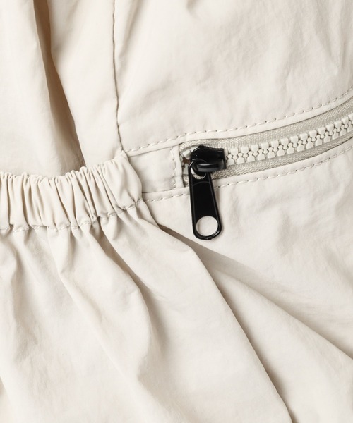 LEPSIM(レプシィム)の「ナイロンドロストワンショルダー 103812(ショルダーバッグ・レディース・アイボリー/ブラック/シルバー・ONE SIZE)」の6枚目の写真