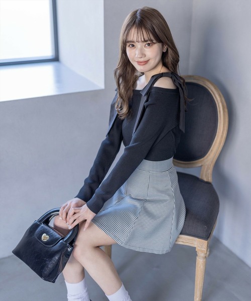 clear(クリア)の「ショルダービックリボンリブニットトップス≪2024SS新作≫(ニット/セーター・レディース・ブラック/ベージュ/オフホワイト/ピンク・F)」の21枚目の写真