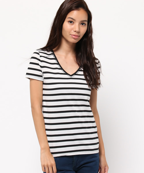 AZUL by moussy（アズールバイマウジー）の「TC天竺BCヨーク切替V/N半袖PO（Tシャツ/カットソー・レディース・カーキ系/ホワイト系その他/ブラック系その他/オフホワイト/ブラック/ネイビー/ブラックミックス・SMALL/LARGE/MEDIUM/X-SMALL/X-LARGE）」の19枚目の写真