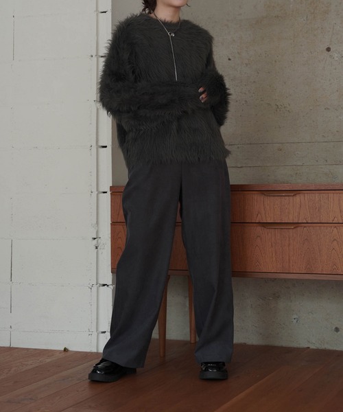 mimi toujours（ミミトゥジュール）の「センターシーム タック ワイド パンツ mimi toujours×itsPeachi（その他パンツ・レディース・ベージュ/スミクロ・M）」の11枚目の写真