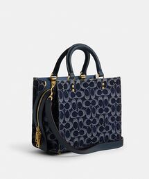 COACH コーチ ショルダーバッグ シグネチャー デニム COACH（コーチ）の「フライト バッグ シグネチャー デニム