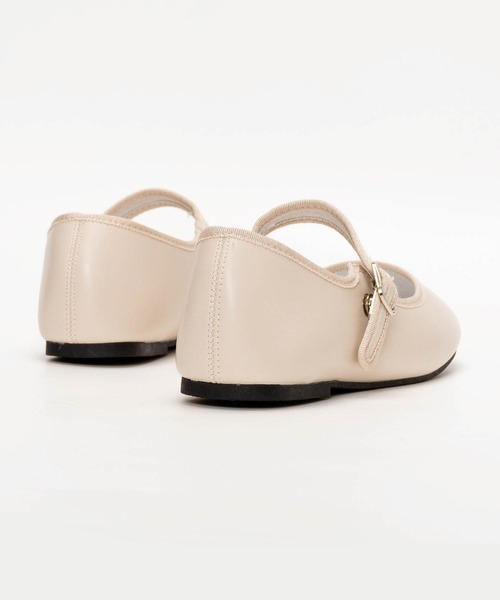 SVEC（シュベック）の「カンフーシューズ / ストラップパンプス（パンプス・レディース・ブラック/グリーン/ネイビー/グレイッシュベージュ/ブラック系その他/ベージュ/ブラウン系その他・40/37/39/36/38/35/34/32/30/28/26）」の15枚目の写真