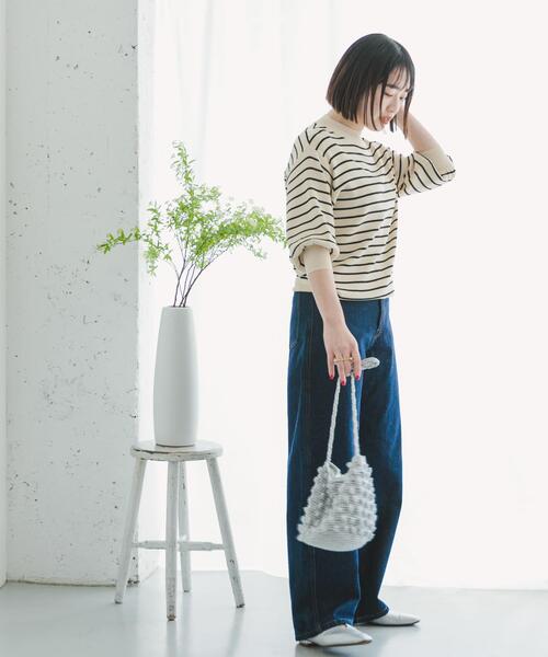 ITEMS URBANRESEARCH(アイテムズ アーバンリサーチ)の「『洗濯可』ソウバリボリュームスリーブニット(ニット/セーター・レディース・ブラック/ホワイト系その他/オフホワイト/ブラウン/ブラック系その他・FREE)」の6枚目の写真