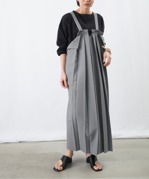 LUCA/LADY LUCK LUCA（ルカ/レディラックルカ）の「LC/LLL プリーツサロペットワンピース（ワンピース・レディース・ブラック/グレー・FREE）」の11枚目の写真