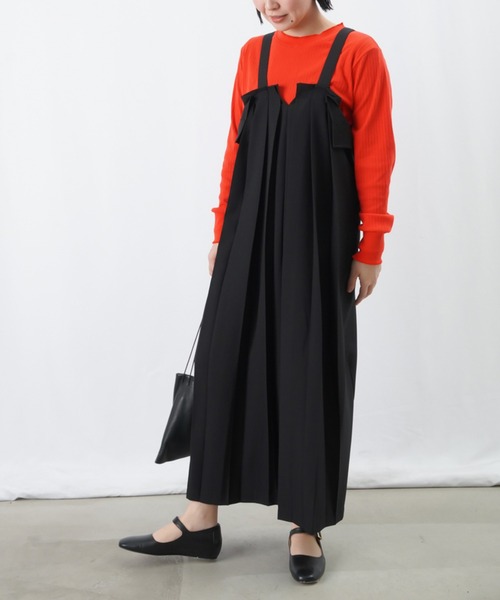 LUCA/LADY LUCK LUCA（ルカ/レディラックルカ）の「LC/LLL プリーツサロペットワンピース（ワンピース・レディース・ブラック/グレー・FREE）」の3枚目の写真