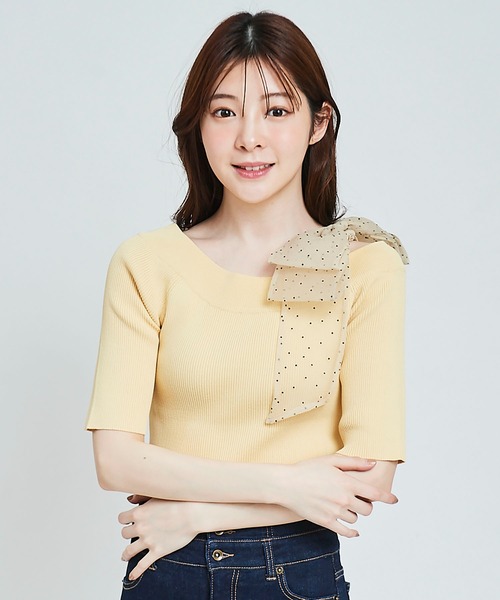 31 Sons de mode（トランテアン　ソン　ドゥ　モード）の「リボン付きオフショルリブニット（ニット/セーター・レディース・ブラック/ライトグリーン/イエロー/オフホワイト・36）」の4枚目の写真