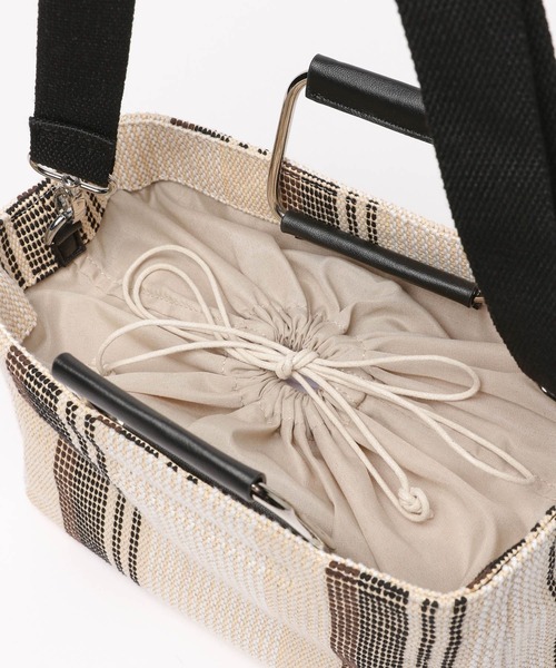 LEPSIM(レプシィム)の「マルチストライプ2WAYバッグ 110678(ショルダーバッグ・レディース・ブルー/アイボリー/ブラウン・ONE SIZE)」の13枚目の写真