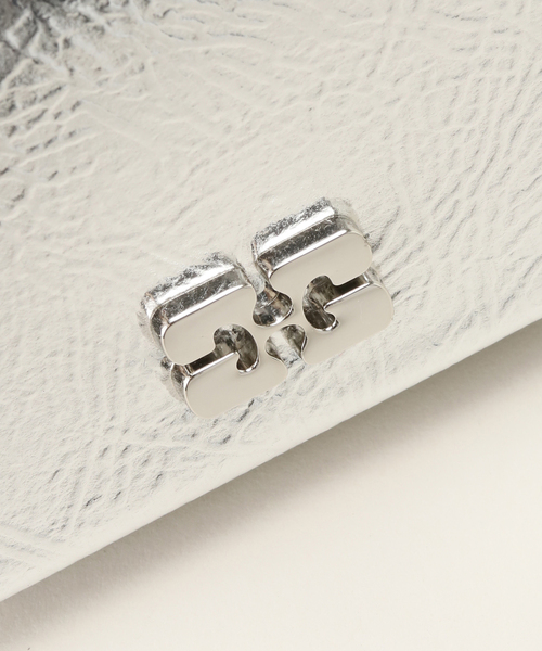 GANNI(ガニー)の「【GANNI/ガニー】Bou Wallet On Strap Metallic A5719(財布・レディース・ガンメタ・FREE)」の13枚目の写真
