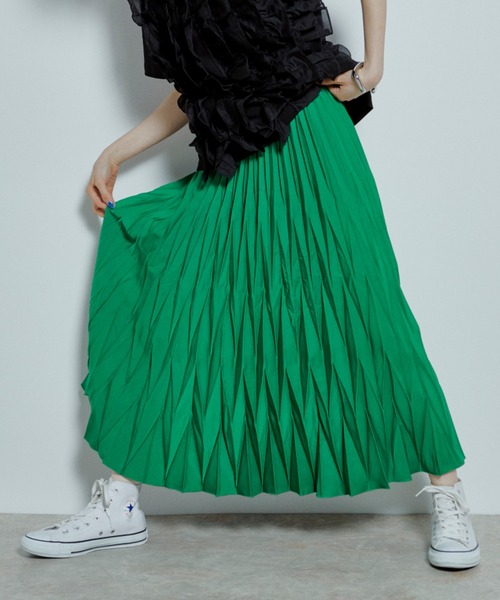 manana suerte（マニャーナスエルテ）の「デザインプリーツロング