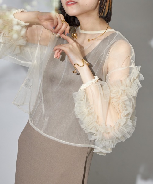 each（イーチ）の「【前後2WAY】袖フリルチュールブラウス（シャツ/ブラウス・レディース・グレイッシュベージュ/ブラック/アイボリー・FREE）」の12枚目の写真