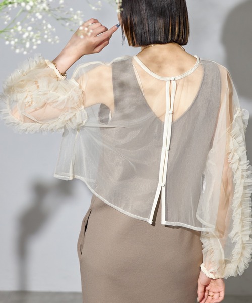 each（イーチ）の「【前後2WAY】袖フリルチュールブラウス（シャツ/ブラウス・レディース・グレイッシュベージュ/ブラック/アイボリー・FREE）」の10枚目の写真