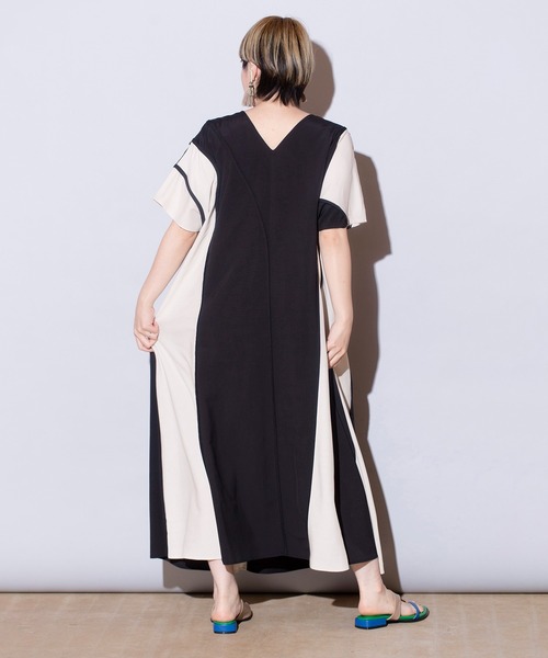 OSMOSIS(オズモーシス)の「2WAYパイピングワンピース(ワンピース・レディース・ブラック/ライトベージュ/ライトブルー・ONE SIZE)」の15枚目の写真
