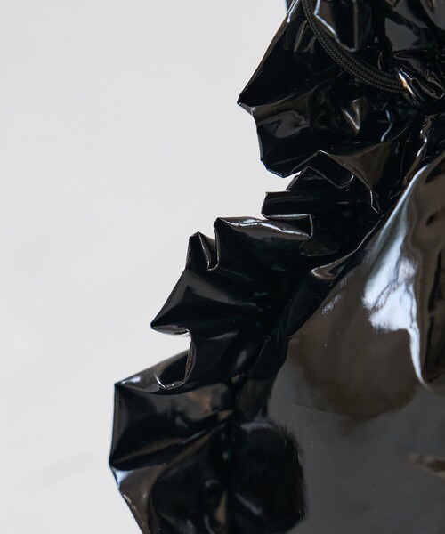 FREAK'S STORE（フリークスストア）の「OUTDOOR PRODUCTS × FREAK'S STORE/アウトドアプロダクツ 別注 マルチウェイ エナメルフリルバッグ（ショルダーバッグ・レディース・ナチュラル/シルバー/ブラック・ONE SIZE）」の17枚目の写真