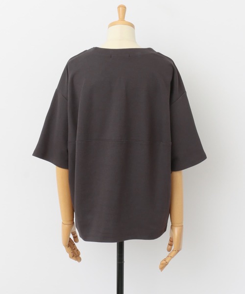 URBAN RESEARCH ROSSO WOMEN(アーバンリサーチ ロッソ)の「バックコクーンプルオーバー(Tシャツ/カットソー・レディース・チャコールグレー/オレンジ/オフホワイト・FREE)」の16枚目の写真