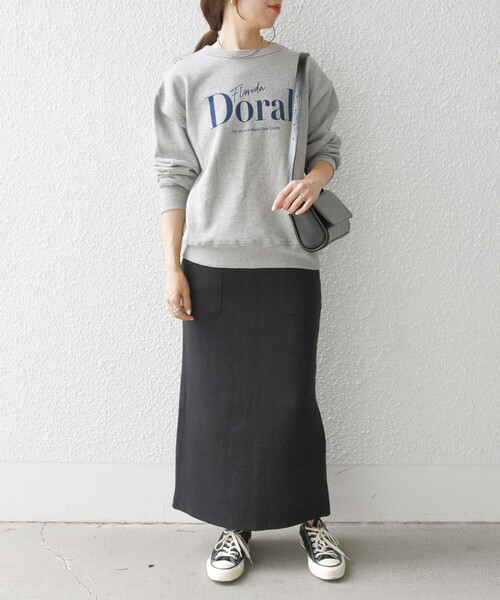 SHIPS any(シップス エニィ)の「【SHIPS any別注】THE KNiTS:〈洗濯機可能〉ロゴ クルーネック スウェット(スウェット・レディース・グレー/ナチュラル/ワインレッド・ONE SIZE)」の11枚目の写真