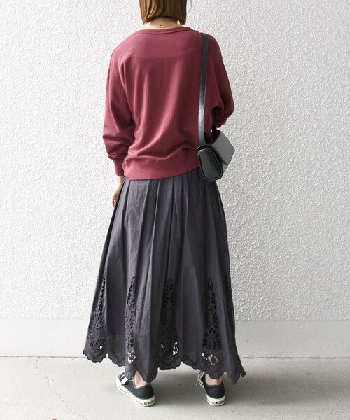 SHIPS any(シップス エニィ)の「【SHIPS any別注】THE KNiTS:〈洗濯機可能〉ロゴ クルーネック スウェット(スウェット・レディース・グレー/ナチュラル/ワインレッド・ONE SIZE)」の19枚目の写真