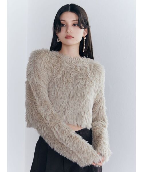 シャギークロップドニット