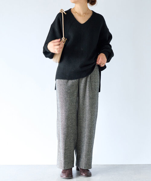 un dix cors（アンディコール）の「《柔らかく軽い着心地》ヤクライクVネックニット（ニット/セーター・レディース・グレー/ブラック/ホワイト系その他/パープル/イエロー・FREE）」の11枚目の写真