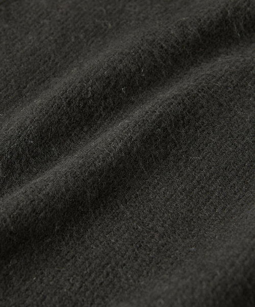 un dix cors（アンディコール）の「《柔らかく軽い着心地》ヤクライクVネックニット（ニット/セーター・レディース・グレー/ブラック/ホワイト系その他/パープル/イエロー・FREE）」の12枚目の写真