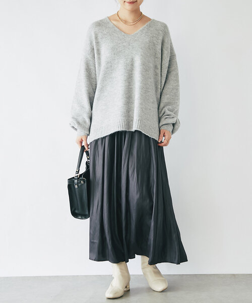 un dix cors（アンディコール）の「《柔らかく軽い着心地》ヤクライクVネックニット（ニット/セーター・レディース・グレー/ブラック/ホワイト系その他/パープル/イエロー・FREE）」の20枚目の写真