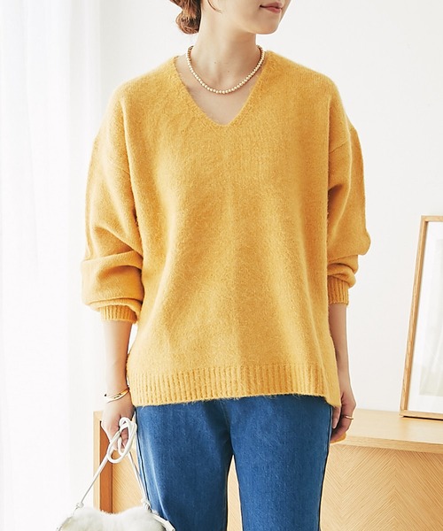 un dix cors（アンディコール）の「《柔らかく軽い着心地》ヤクライクVネックニット（ニット/セーター・レディース・グレー/ブラック/ホワイト系その他/パープル/イエロー・FREE）」の5枚目の写真