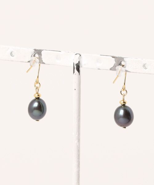 tone（トーン）の「【Le soleil】一粒　淡水バロックパールピアス(MA)（ピアス（両耳用）・レディース・ゴールド・FREE）」の2枚目の写真