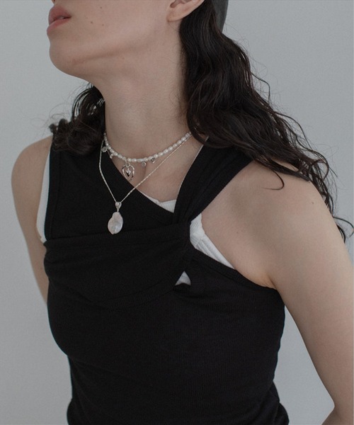 SUWDEE(スーディー)の「asymmentry tank top(タンクトップ・レディース・ホワイト/ブラック・FREE)」の11枚目の写真
